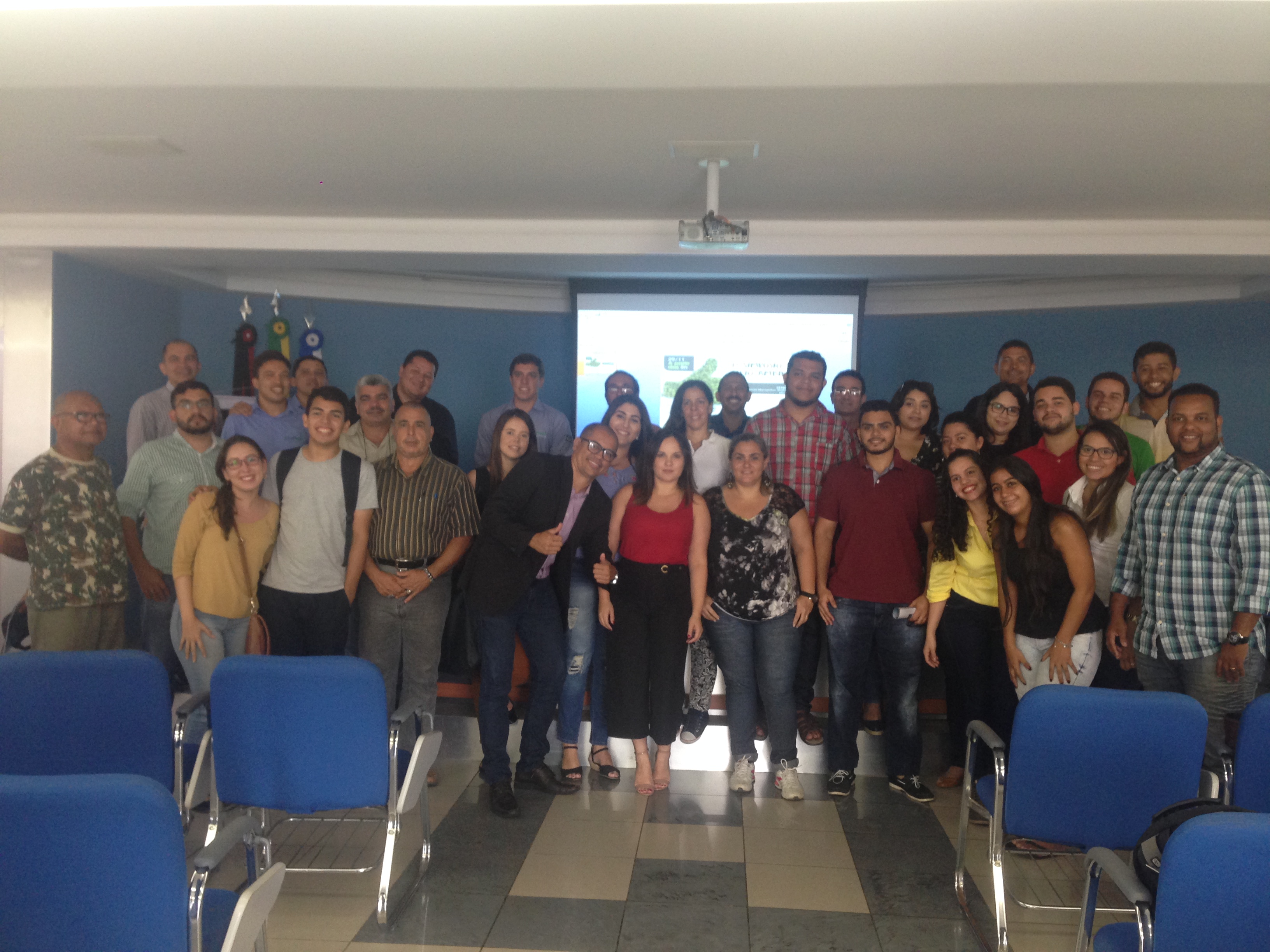 Simpósio debate exercício profissional na área ambiental