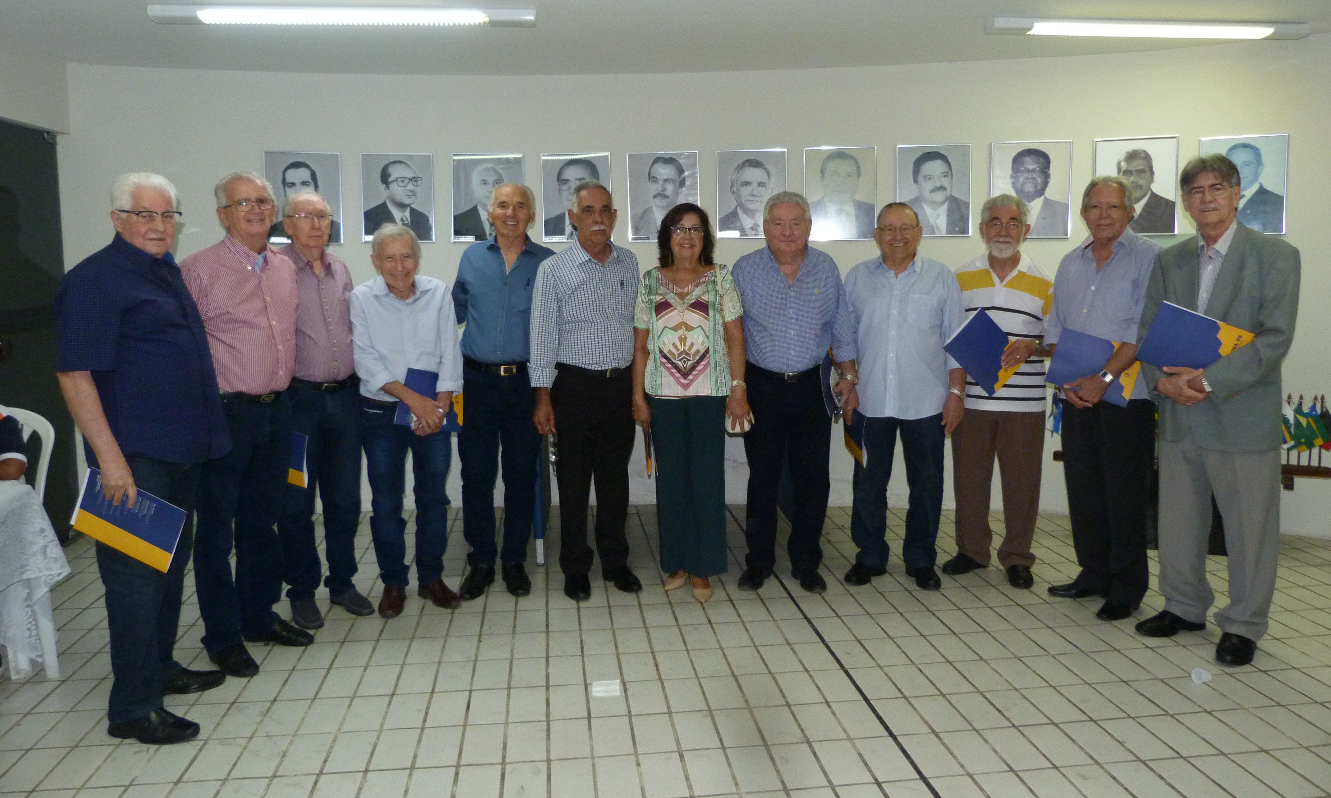 Plenária do Crea-PB homenageia turma de engenheiros formados há 50 anos
