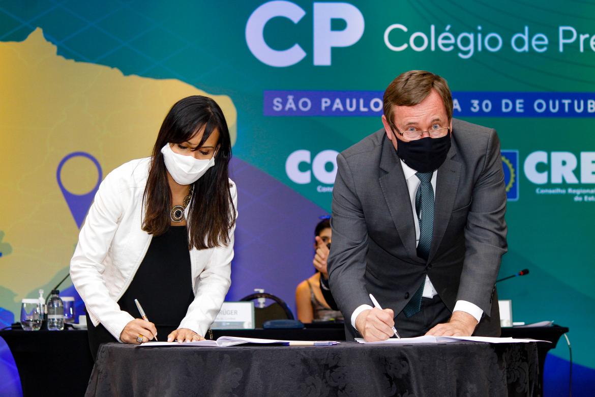 Confea e Mercado Livre celebram acordo de cooperação técnica
