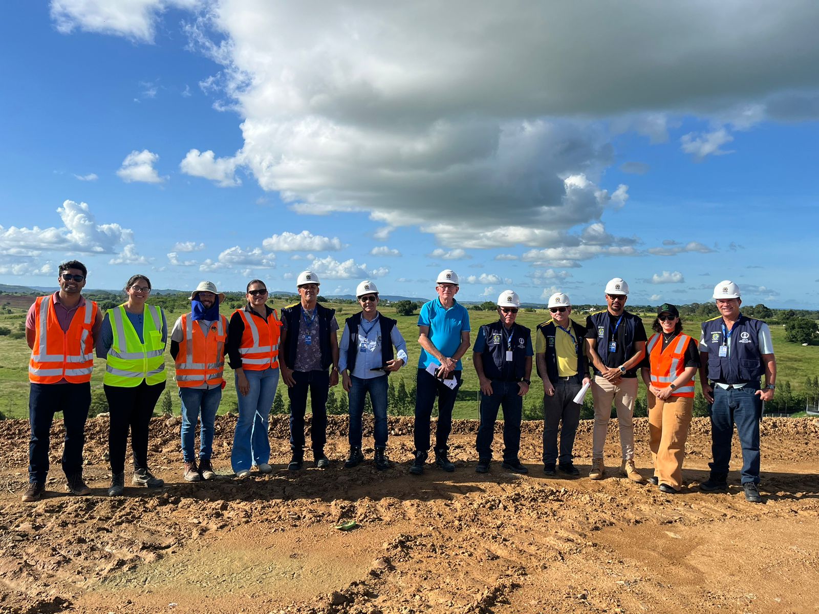 Crea-PB realiza visita técnica em Aterro Sanitário em conjunto com a ABES-PB