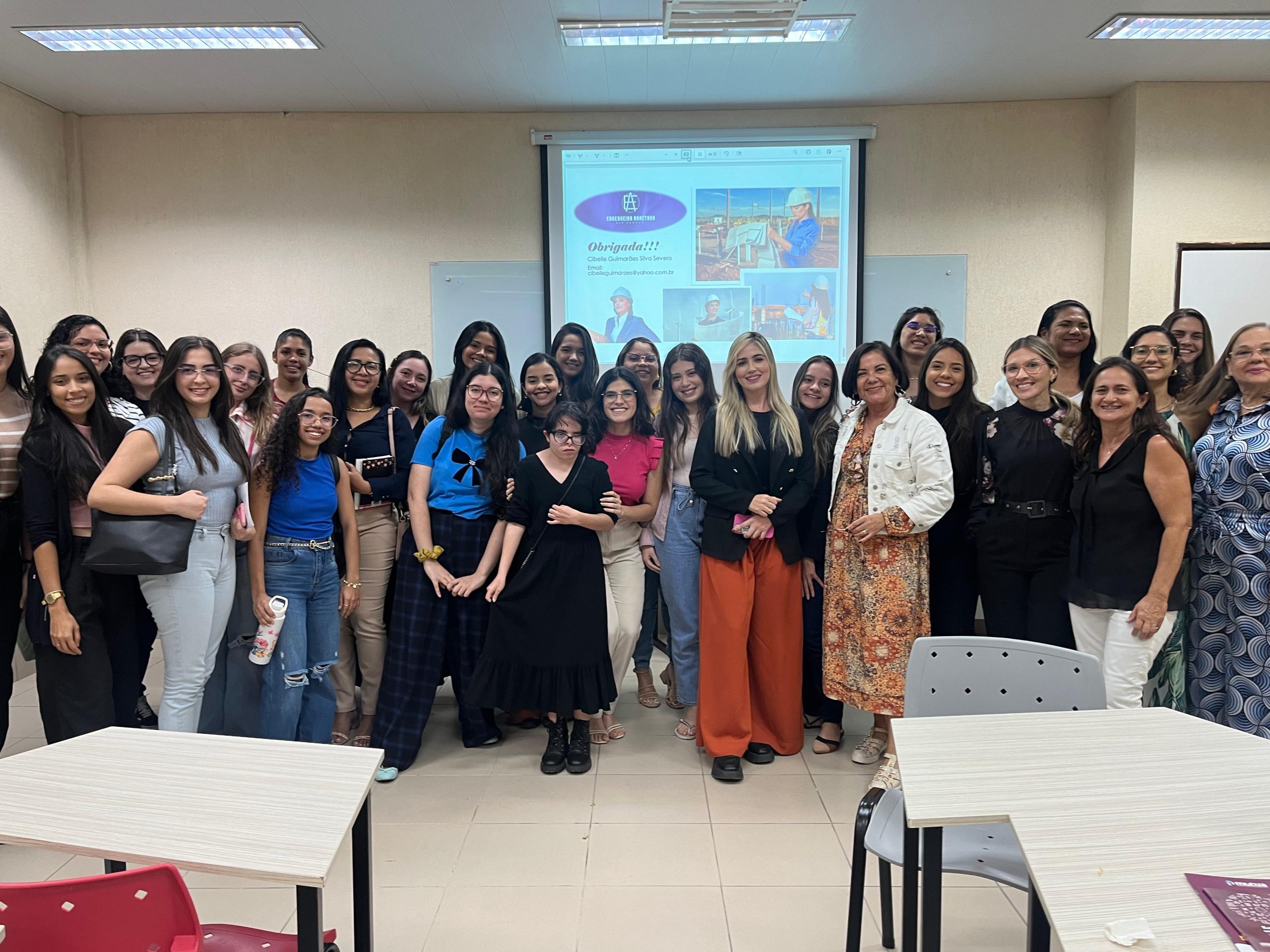 Programa Mulher promove diálogo com estudantes de engenharia civil na Uniesp