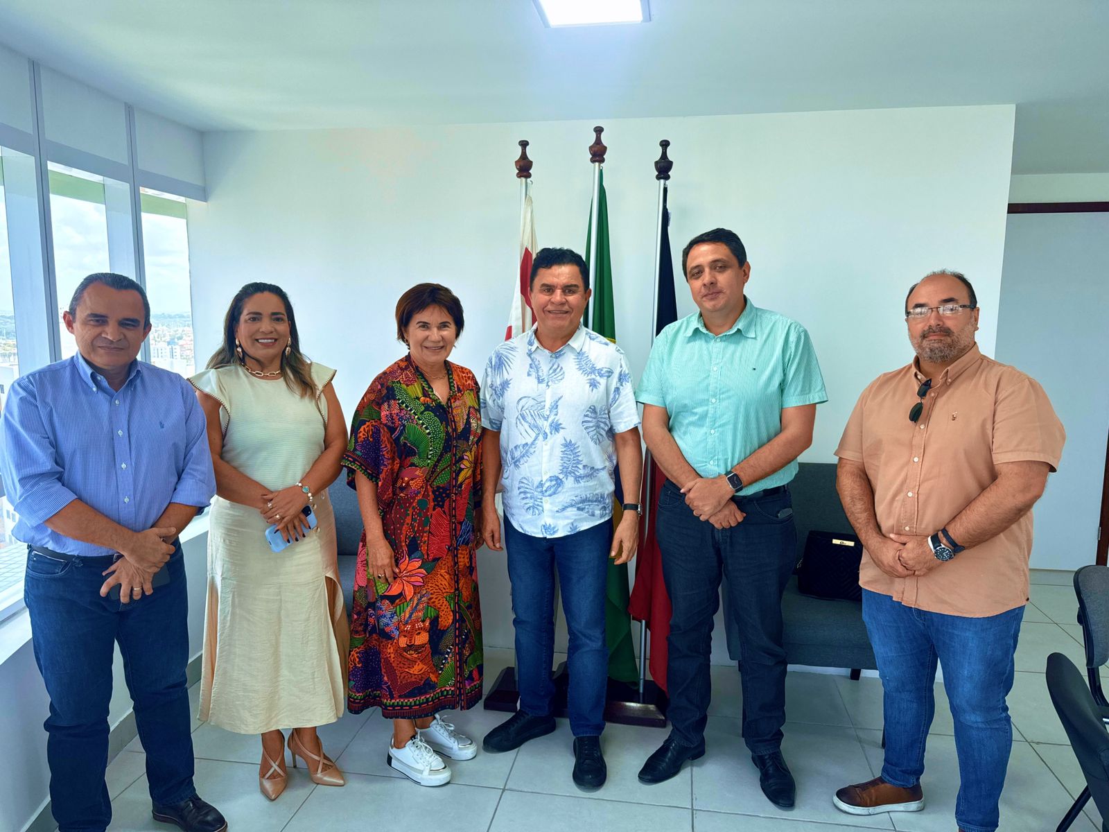 Presidente do Crea-PB realiza visita institucional à deputado federal Wilson Santiago