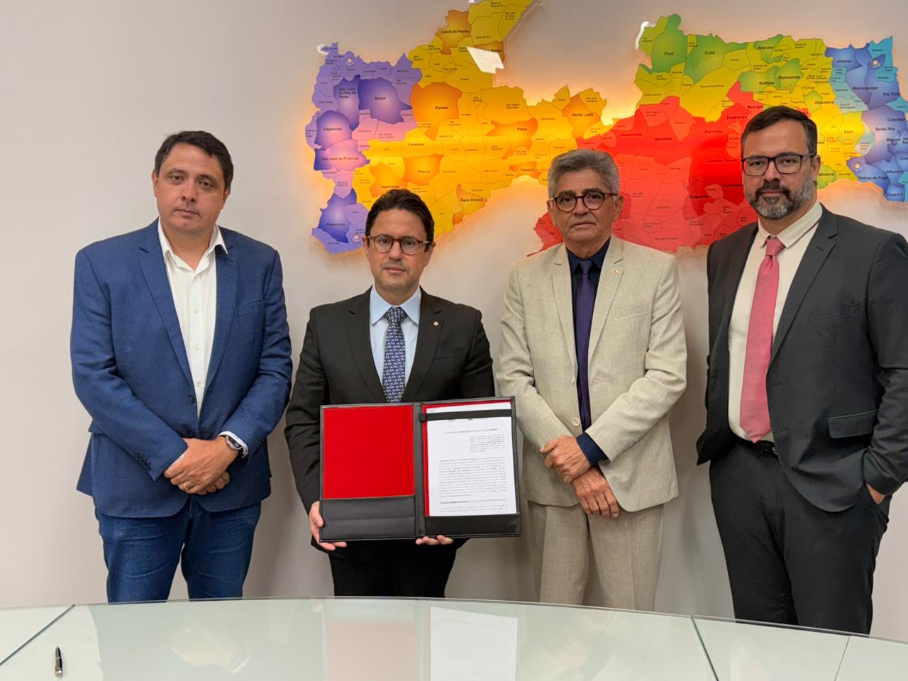 Crea-PB e MPPB firmam termo de cooperação técnica para fortalecer ações de fiscalização e garantir mais segurança à sociedade paraibana