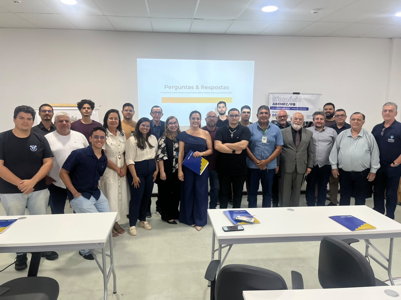Simpósio da ABEMEC-PB reúne profissionais e estudantes para debater inovação e os desafios da Engenharia Mecânica e Industrial